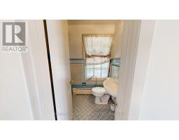 4 FARLEY PLACE - 30