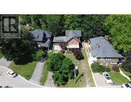 4 FARLEY PLACE - 43