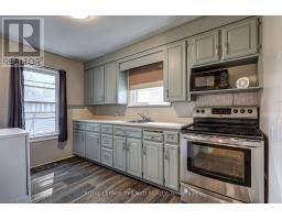 127 HUGHES STREET - 17