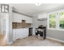 60 CHURCHILL CRESCENT - 10