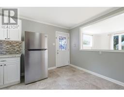 60 CHURCHILL CRESCENT - 13
