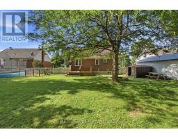 60 CHURCHILL CRESCENT - 32
