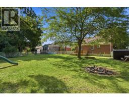 60 CHURCHILL CRESCENT - 33