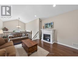 1990 FOXWOOD AVENUE - 10