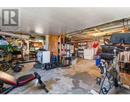 221 PRINCE ARTHUR STREET - 26