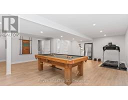 857 CRESTHAVEN CRESCENT - 30