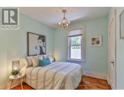 38 BYRON AVENUE E - 22
