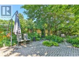 38 BYRON AVENUE E - 29