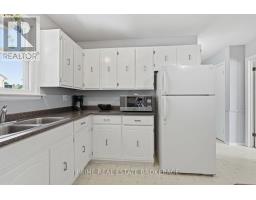 686 BARCLAY ROAD - 11