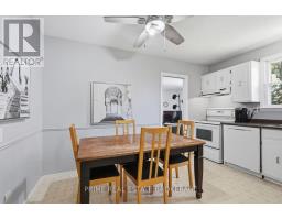 686 BARCLAY ROAD - 13