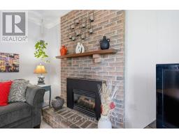 686 BARCLAY ROAD - 16