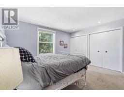 686 BARCLAY ROAD - 26