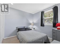 686 BARCLAY ROAD - 27
