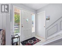 686 BARCLAY ROAD - 3