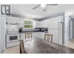 686 BARCLAY ROAD - 9