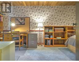 264 SUFFOLK PLACE - 40