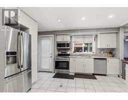 68 DOWNING CRESCENT - 14