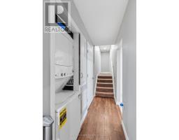 68 DOWNING CRESCENT - 20