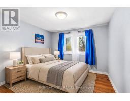 68 DOWNING CRESCENT - 25