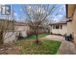 68 DOWNING CRESCENT - 36