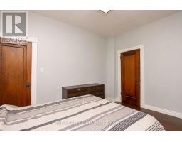 772-774 QUEENS AVENUE - 16