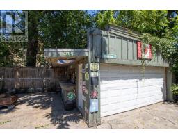 772-774 QUEENS AVENUE - 38