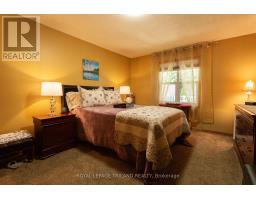 419 MCNAY PLACE - 21