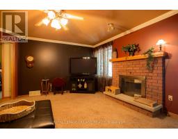 419 MCNAY PLACE - 24