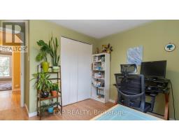 116 GLENROY CRESCENT - 21