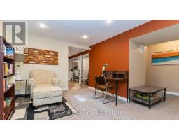 116 GLENROY CRESCENT - 26