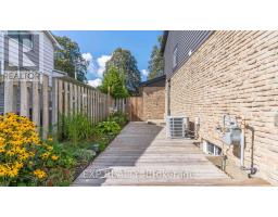 116 GLENROY CRESCENT - 37