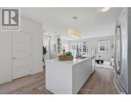 71 - 1040 CORONATION DRIVE - 11