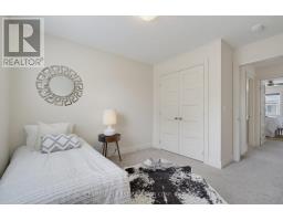 71 - 1040 CORONATION DRIVE - 25