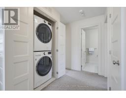 71 - 1040 CORONATION DRIVE - 29