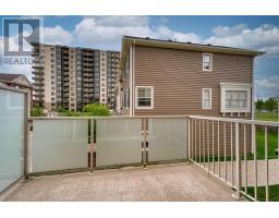 71 - 1040 CORONATION DRIVE - 31