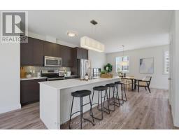 71 - 1040 CORONATION DRIVE - 7
