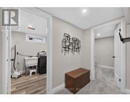 37 RENNY CRESCENT - 39