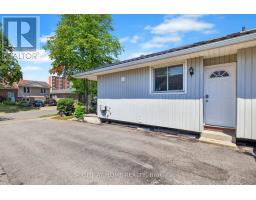 37 RENNY CRESCENT - 4