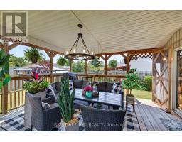37 RENNY CRESCENT - 41