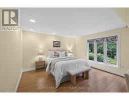104 - 25 BECHER STREET - 27