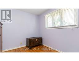 295 TWEEDSMUIR AVENUE - 13