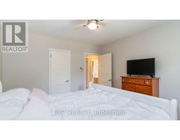 295 TWEEDSMUIR AVENUE - 25