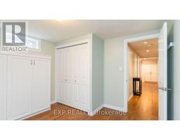 295 TWEEDSMUIR AVENUE - 34