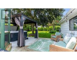 295 TWEEDSMUIR AVENUE - 40