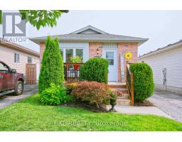 321 SIMPSON CRESCENT - 1