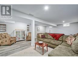 321 SIMPSON CRESCENT - 28