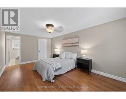 12 BANTING CRESCENT - 14