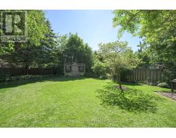 12 BANTING CRESCENT - 30