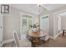 12 BANTING CRESCENT - 6