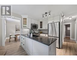12 BANTING CRESCENT - 7